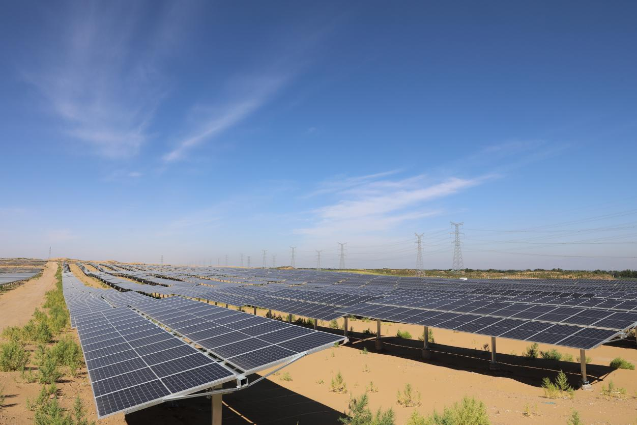 中广核达拉特光伏发电领跑奖励基地100MW1号项目EPC总承包工 (1)