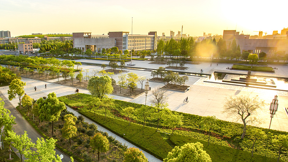 F9FD0A8DFC7B744ED459F5A0F0F_D08EF55A_8A8A9