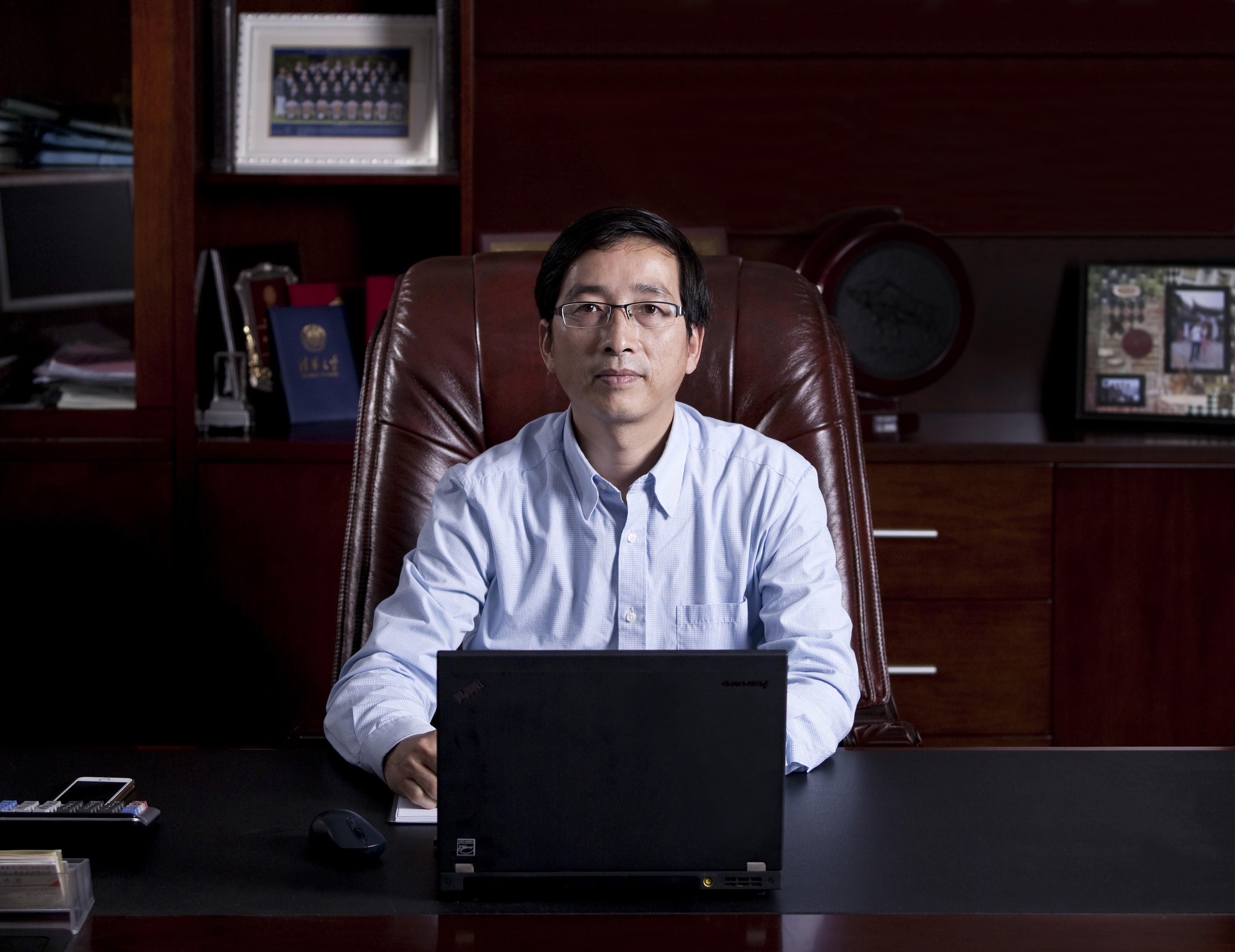 专家照片 专家照片